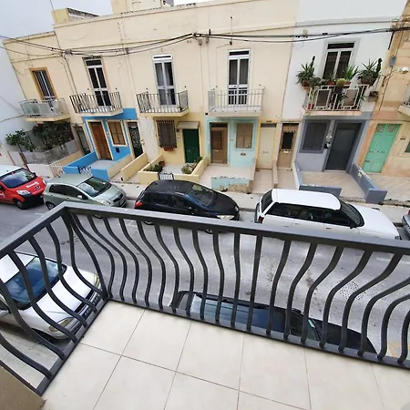 Cosy Close To Seafront A/c & Free W-ifi *